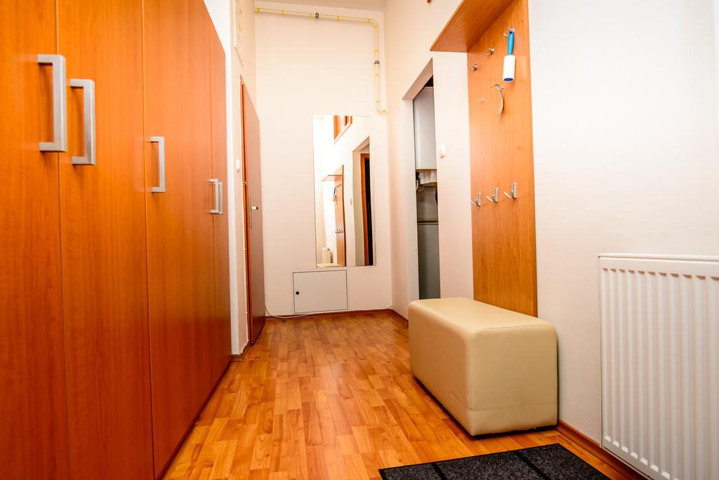 Apartment Downtown Жилина Екстериор снимка