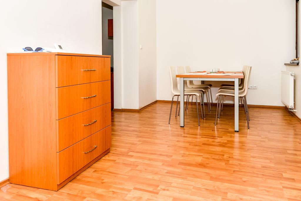 Apartment Downtown Жилина Екстериор снимка