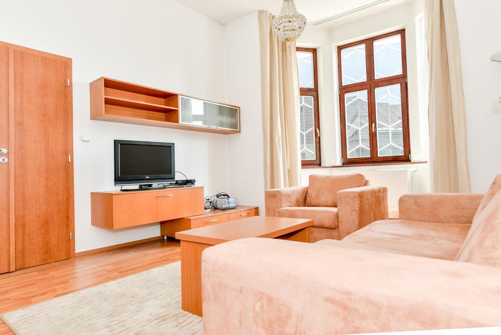 Apartment Downtown Жилина Екстериор снимка